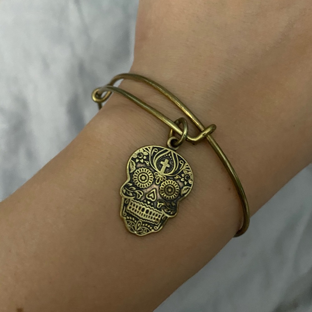 Gently Used Alex and Ani